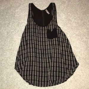 Brown and black tank